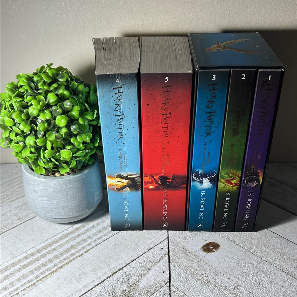 HARRY POTTER 2014 Paperback Book Set 1-5